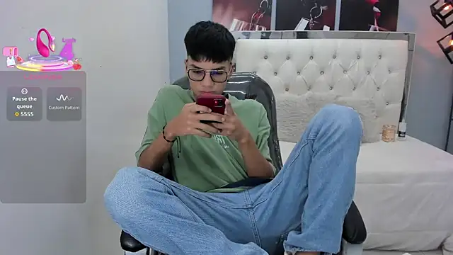 Noha scott online show from March 25, 2026, 10:52 pm