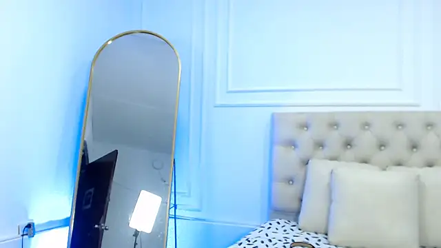 lola red95 online show from November 6, 2025, 7:29 pm