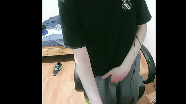 Snapshot of Twink_martinboy chatting on December 26, 2024, 3:16 am Twink martinboy online show from December 26, 2024, 3:16 am