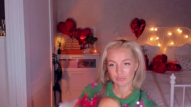 aestetick online show from February 19, 2026, 8:39 pm