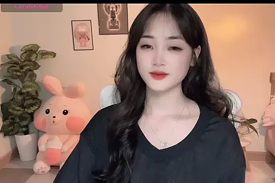 Snapshot of _Aimy_ chatting on October 15, 2025, 4:48 pm Aimy online show from October 15, 2025, 4:48 pm