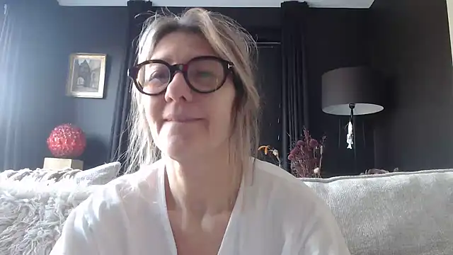 godinflower online show from April 4, 2026, 8:32 am