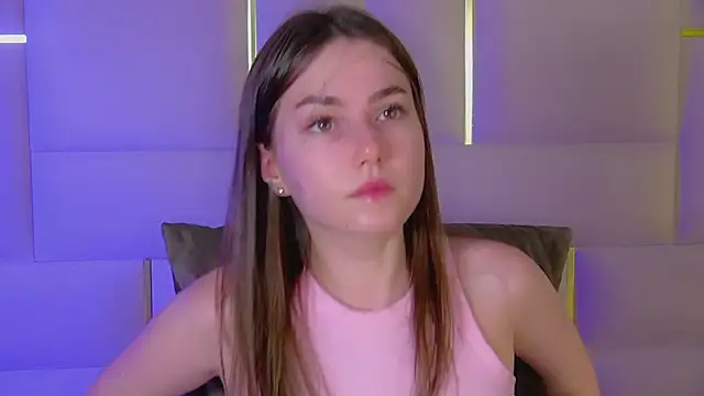 AliceMoreno online show from November 19, 2025, 5:13 pm