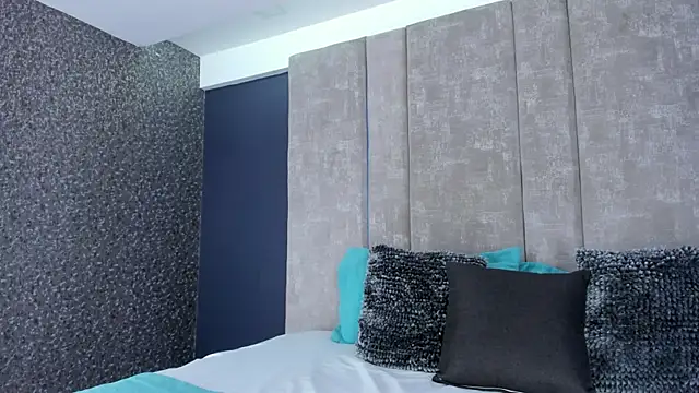 AmmyJones  online show from April 8, 2026, 7:15 pm