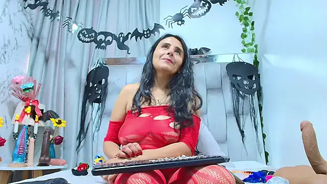 Snapshot of _Marcela__ chatting on October 31, 2025, 12:57 pm Marcela online show from October 31, 2025, 12:57 pm