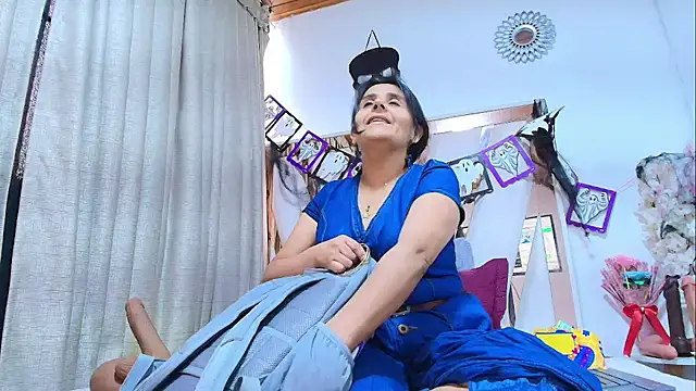 Snapshot of _Marcela__ chatting on November 5, 2025, 12:30 pm Marcela online show from November 5, 2025, 12:30 pm