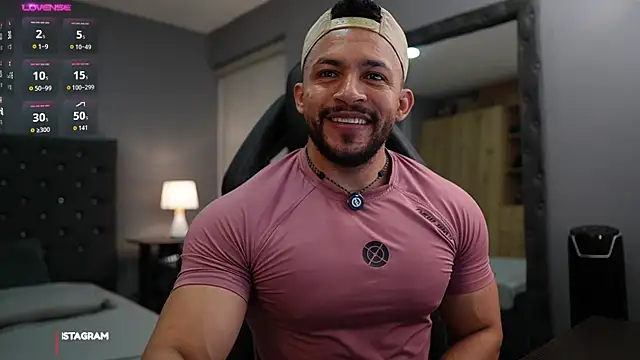 Martin Logan online show from November 9, 2025, 11:09 pm