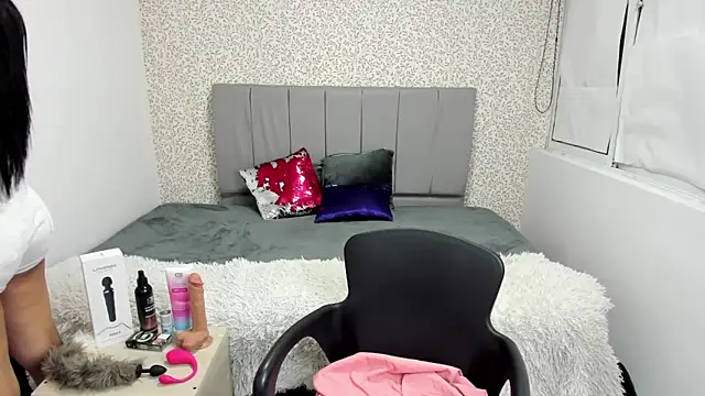 CharlotteeGray  online show from March 2, 2025, 3:02 am