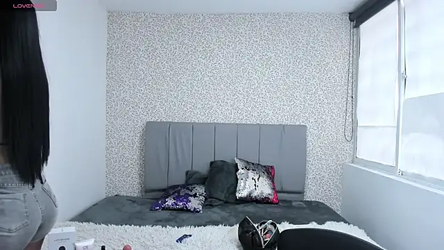 CharlotteeGray  online show from February 10, 2025, 7:49 pm