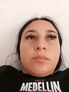 Snapshot of Juanamd1 chatting on April 15, 2026, 1:15 pm Juanamd1 online show from April 15, 2026, 1:15 pm