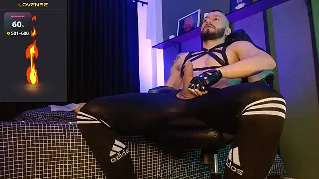 Snapshot of castle_87 chatting on March 7, 2026, 5:29 pm castle 87 online show from March 7, 2026, 5:29 pm