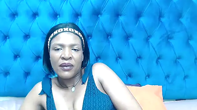 SpicyQueenxxxx online show from April 1, 2026, 7:33 pm