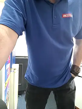 JulianJ50 online show from February 25, 2026, 8:14 am