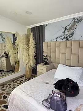 EmmaTorres  online show from February 5, 2026, 9:10 pm