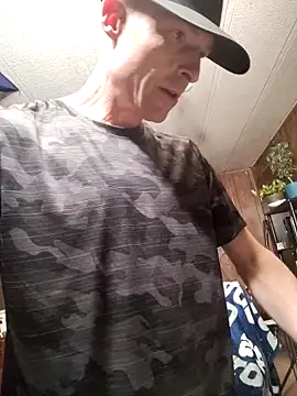 omgkidisthaone online show from March 17, 2025, 1:35 am