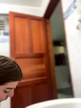 Snapshot of Cloew_Marz chatting on October 23, 2025, 9:57 pm Cloew Marz online show from October 23, 2025, 9:57 pm