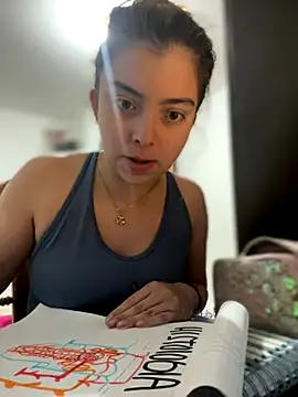 Snapshot of Cloew_Marz chatting on November 17, 2025, 9:08 pm Cloew Marz online show from November 17, 2025, 9:08 pm