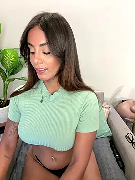 Brownfitbabyy online show from January 16, 2026, 12:09 pm