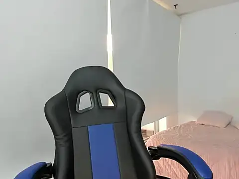 Pandora gu online show from April 25, 2026, 8:17 pm