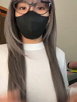 Lilisa miu online show from June 18, 2026, 5:29 pm
