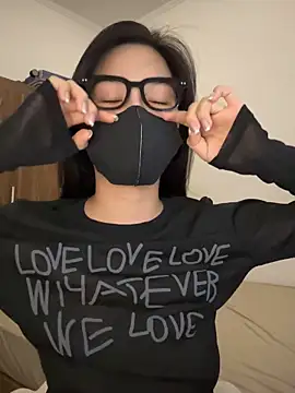 Lilisa miu online show from October 27, 2025, 3:46 pm