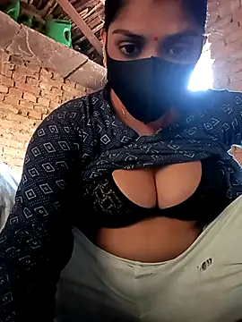 Snapshot of haymona chatting on December 4, 2025, 6:45 am haymona online show from December 4, 2025, 6:45 am