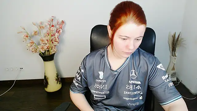 Sun Alexia online show from November 30, 2025, 3:29 am