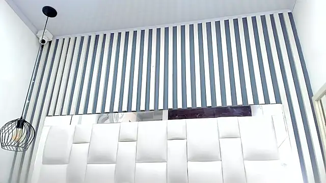 camila  herrera online show from November 7, 2025, 3:55 am