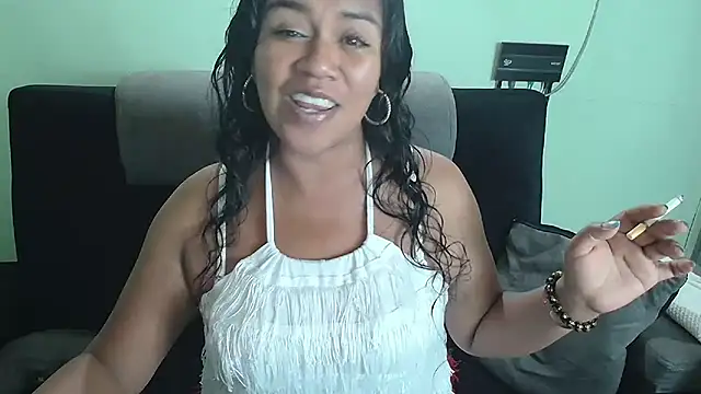 Snapshot of saggil23 chatting on March 13, 2025, 10:57 am saggil23 online show from March 13, 2025, 10:57 am