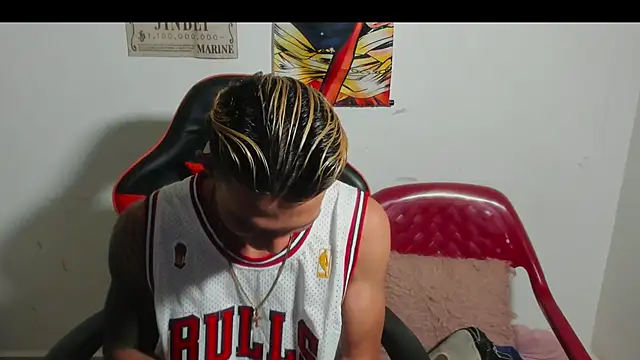 Snapshot of TommyGun_22 chatting on October 19, 2025, 12:13 am TommyGun 22 online show from October 19, 2025, 12:13 am