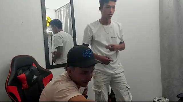 Snapshot of TommyGun_22 chatting on February 4, 2025, 12:40 am TommyGun 22 online show from February 4, 2025, 12:40 am