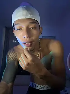 Snapshot of TommyGun_22 chatting on March 6, 2025, 12:00 am TommyGun 22 online show from March 6, 2025, 12:00 am