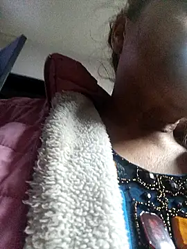 Kazsandraa online show from March 7, 2026, 11:10 pm