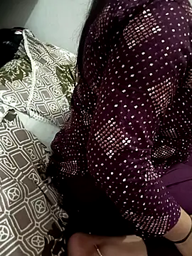 HEENA 022 online show from March 1, 2025, 6:43 pm