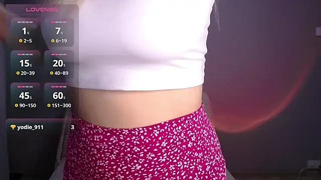 EmiliaDuchess online show from May 27, 2026, 2:24 pm
