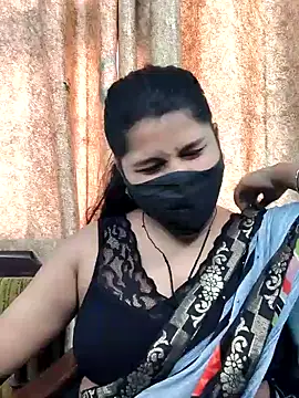 Hotty-simran online show from October 31, 2025, 4:42 am