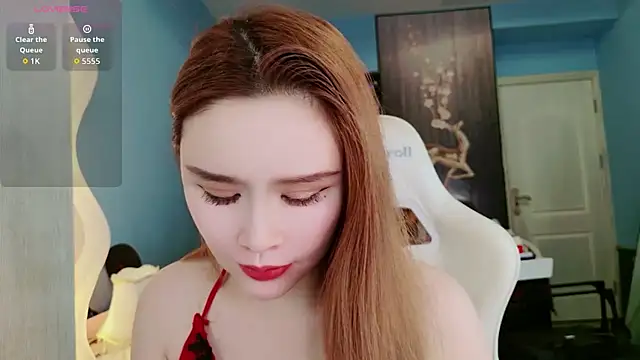 Snapshot of HU131452 chatting on June 23, 2026, 9:57 pm HU131452 online show from June 23, 2026, 9:57 pm