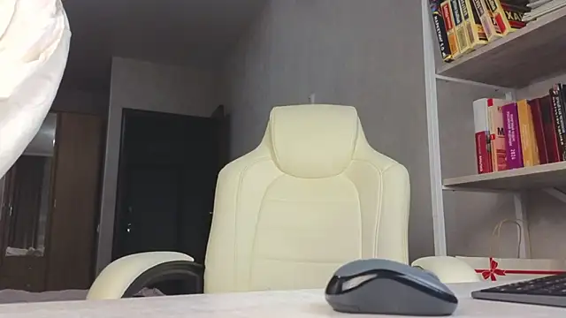 Snapshot of Marietta_Castro chatting on February 9, 2026, 3:10 pm Marietta Castro online show from February 9, 2026, 3:10 pm