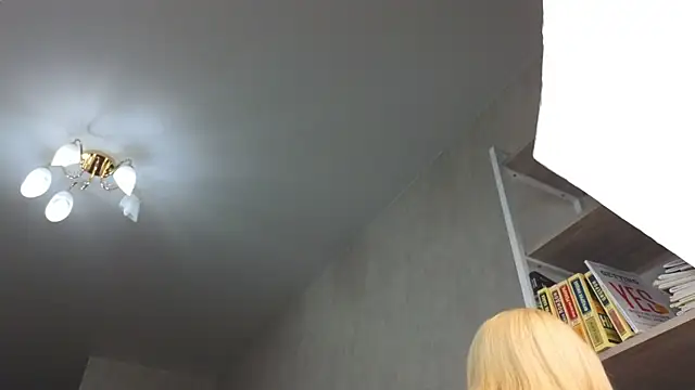 Marietta Castro online show from October 31, 2025, 1:52 pm