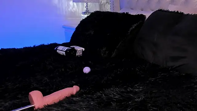 Snapshot of Kev_jenner chatting on March 13, 2025, 10:21 pm Kev jenner online show from March 13, 2025, 10:21 pm