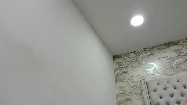 Snapshot of Kev_jenner chatting on September 20, 2025, 7:41 pm Kev jenner online show from September 20, 2025, 7:41 pm