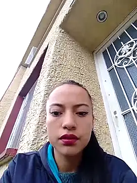 Maite xx online show from March 22, 2025, 12:57 pm