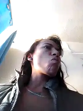 Maite xx online show from February 17, 2025, 1:00 pm