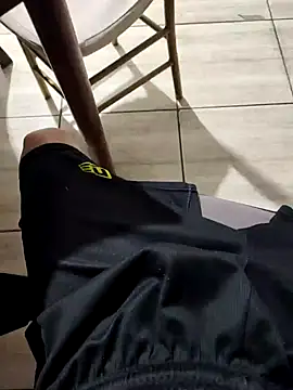 Snapshot of pau_gostosooo chatting on January 18, 2025, 3:09 am pau gostosooo online show from January 18, 2025, 3:09 am