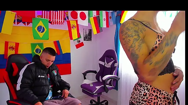 parejacaliente20154 online show from July 8, 2026, 11:33 am