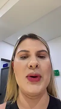 EmiilyAdams  online show from February 27, 2026, 8:41 pm