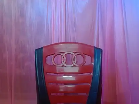 Snapshot of LOVERIAKOL chatting on November 24, 2025, 8:25 am LOVERIAKOL online show from November 24, 2025, 8:25 am