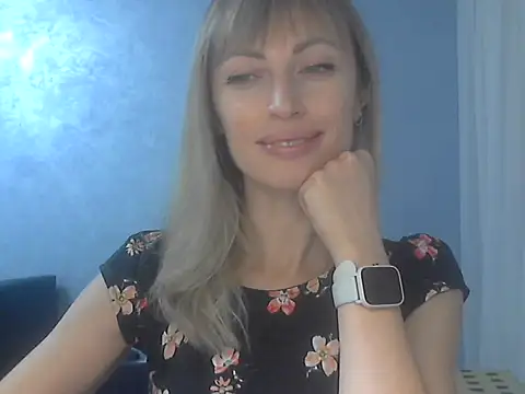 EffectMaya online show from November 24, 2025, 4:18 pm