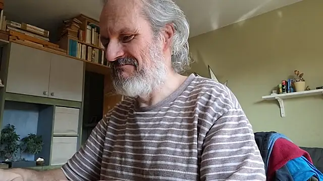 Snapshot of Zed0l1Mod chatting on March 9, 2026, 9:02 am Zed0l1Mod online show from March 9, 2026, 9:02 am