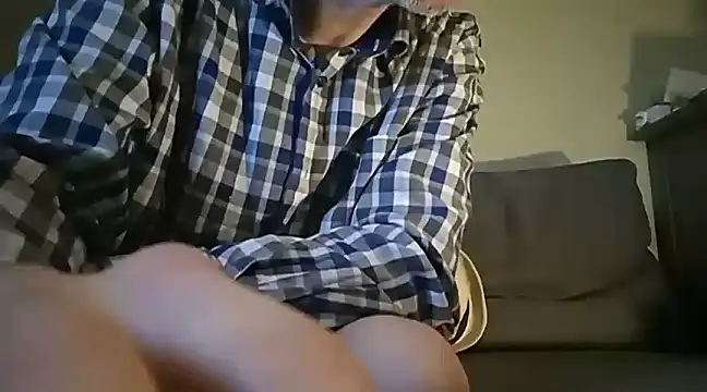 Snapshot of Zed0l1Mod chatting on December 16, 2024, 7:48 am Zed0l1Mod online show from December 16, 2024, 7:48 am